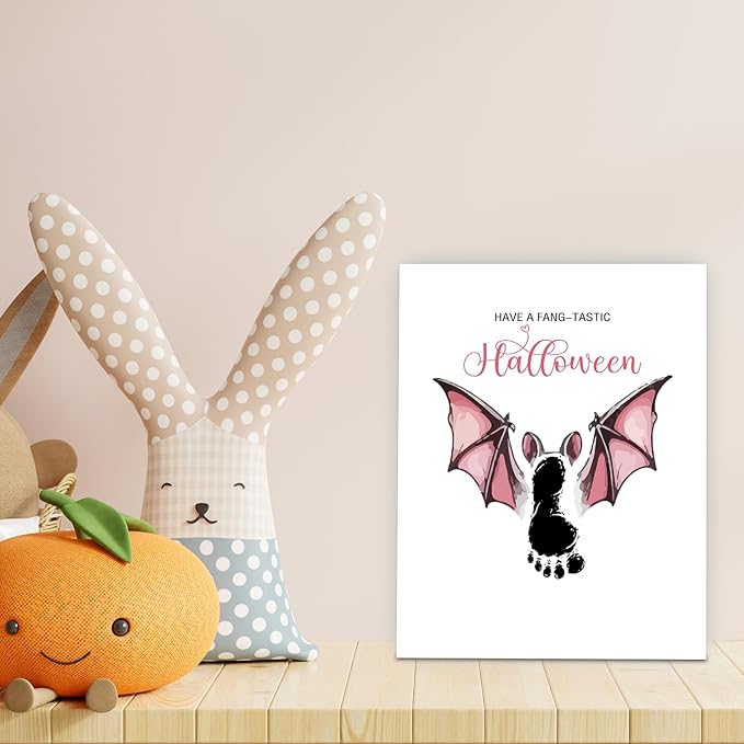 SHLINCO Baby's First Halloween Handprint Kit - Spooky Keepsake Gift with Bat Design, 7.8x9.8 Inch Canvas Photo Prop and Footprint Art for Desktop Decor, Halloween Baby Keepsake Gift