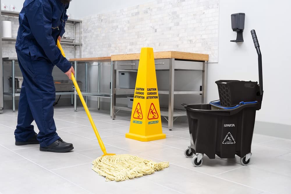 Carlisle FoodService Products Omnifit Mop Bucket with Side Press Wringer and Soiled Water Insert for Floor Cleaning, Kitchens, Restaurants, And Janitorial Use, Polypropylene (Pp), 35 Quarts, Black