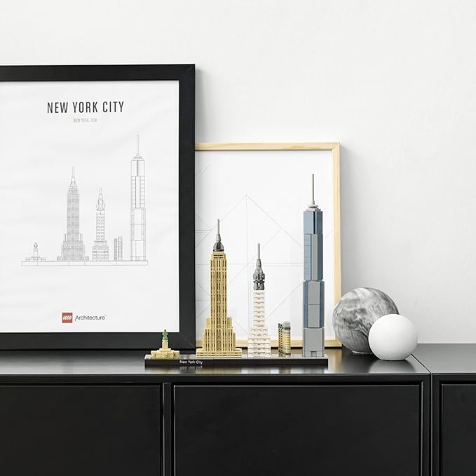 LEGO Architecture New York City Model Kit - Bedroom or Office Decor for Kids & Adults, Ages 12+ - Building Blocks to Display - NYC Gift & Souvenir Ideas - 21028