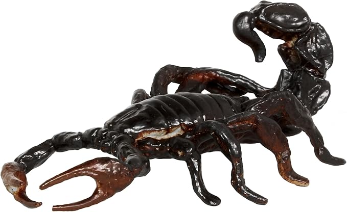 Safari Ltd. Venomous Creatures TOOB - 9 Figurines: Toad, Snake, Ray, Komodo Dragon, Tarantula, Centipede, Scorpion, Stone Fish, Cobra - Educational Toy Figures For Boys, Girls & Kids Ages 3+