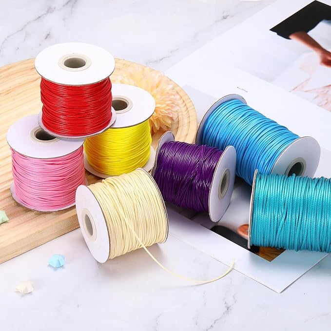MECCANIXITY Waxed Cord 1.5mm Waxed Thread 87 Yard Wax String Leather Cord for Bracelet Making, Necklaces, Beading, Jewelry Making and DIY Crafts(Grass Green)