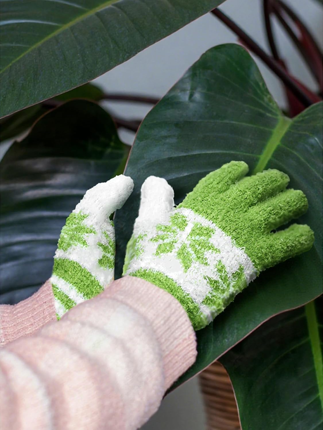 Patelai 3 Pairs Microfiber Plant Dusting Gloves Leaf Cleaning Gloves for Indoor Plants, Blinds, Furniture, House(Large,Snowflake Yellow, Pink, Blue, White)