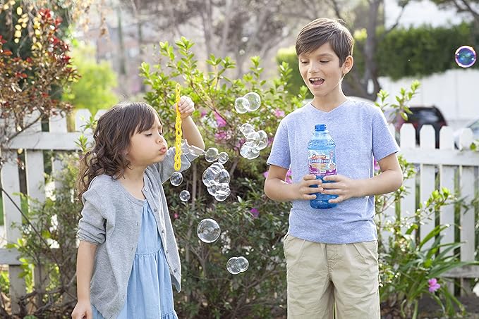 Gazillion Giant Bubble Solution 1¯L Creates Huge, Extra Elastic Bubbles, Safe & Non Toxic, Includes 7 in 1 Bubble Wand, Outdoor Refill for Wands, Machines & Kids Party Fun Ages 3