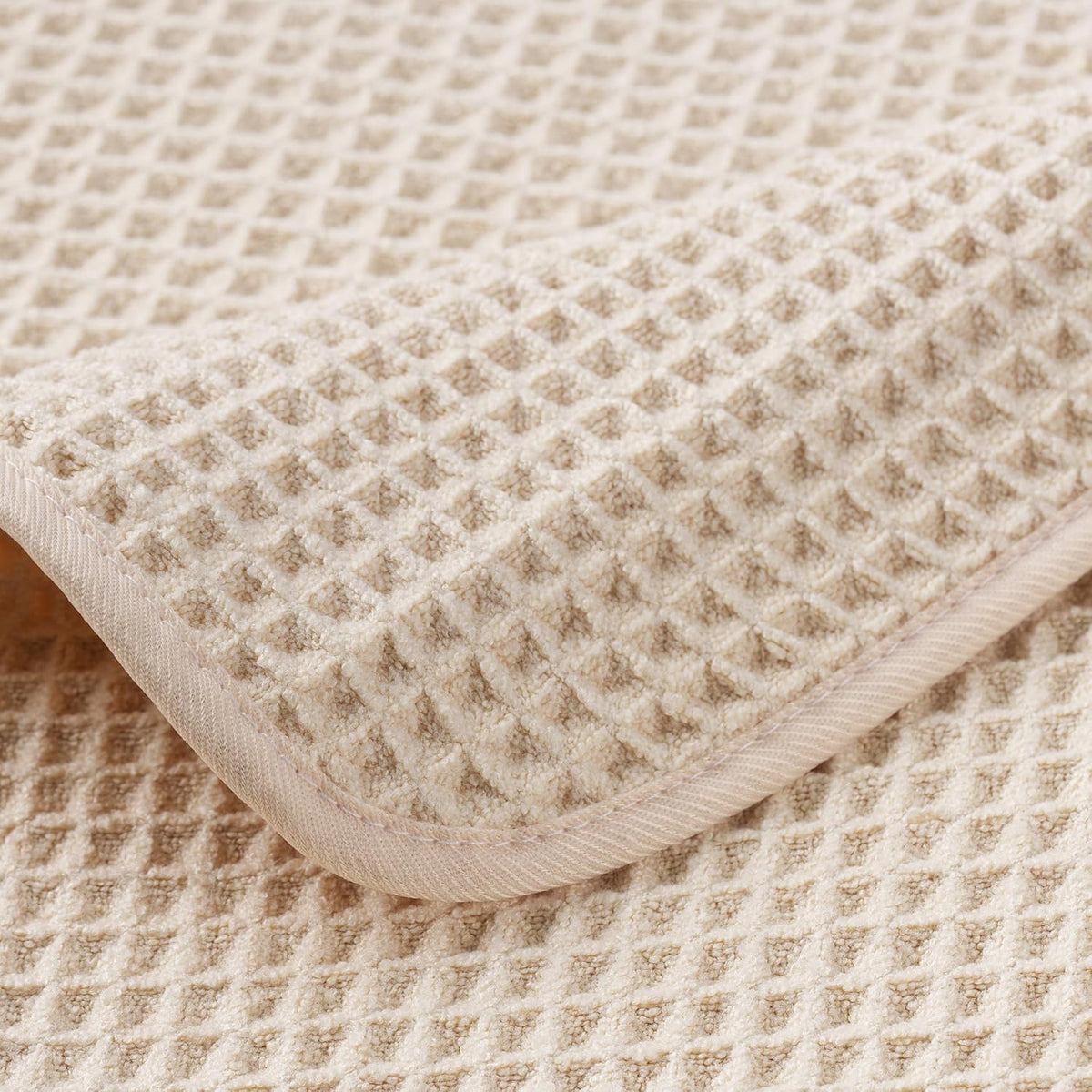 POLYTE Microfiber Oversize Quick Dry Lint Free Bath Towel, 60 x 30 in, 4 Pack (Waffle Weave)