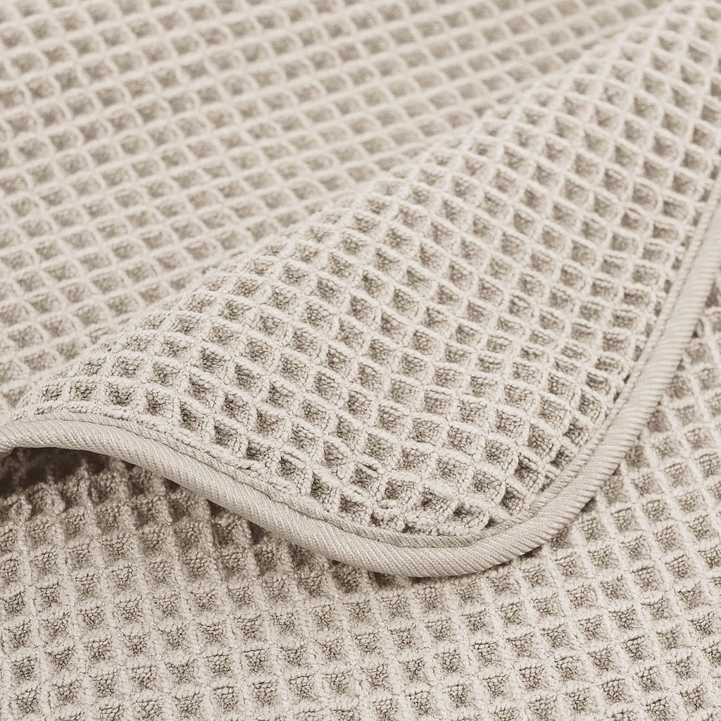 POLYTE Microfiber Oversize Quick Dry Lint Free Bath Towel, 60 x 30 in, 4 Pack (Waffle Weave)