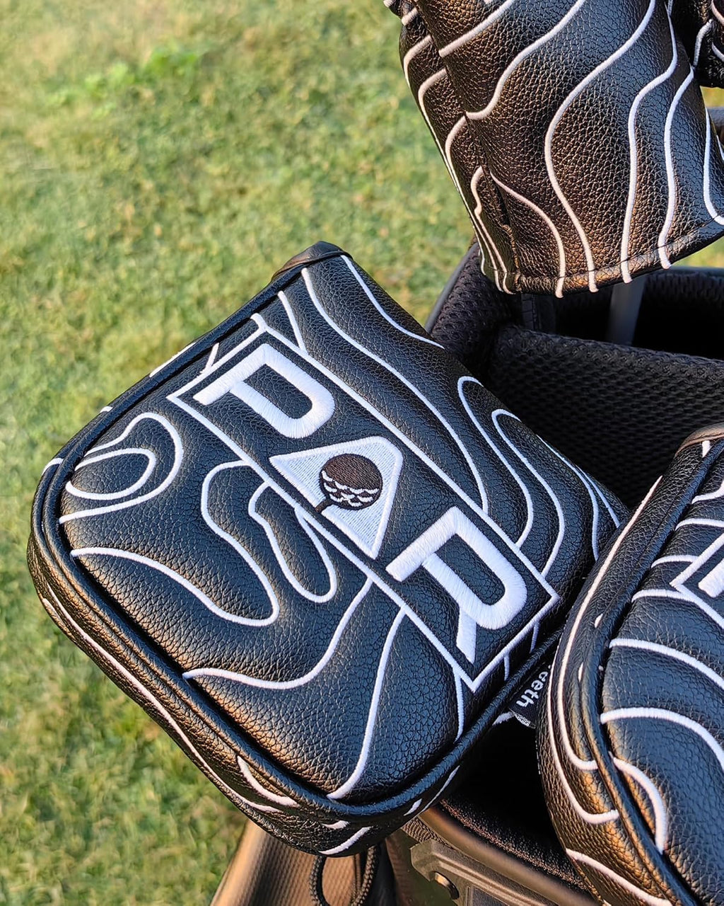 Big Teeth Golf Club Covers Full Set Driver Headcover Fairway Wood Hybrid Golf Club Iron Head Covers, Topographic Edition Putter Cover Leather Golf Head Covers Pure Black, Gifts for Men
